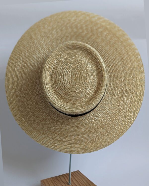 Grand chapeau de paille niçois vue de dessus